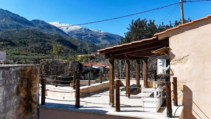 Renoviertes traditionelles Haus mit atemberaubendem Blick auf die Weißen Berge