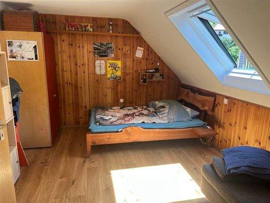 Schlafzimmer DG