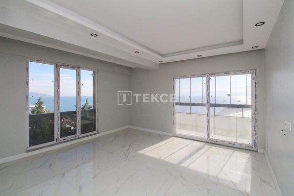Elegant Apartments with Sea and City View in Yalova Armutlu