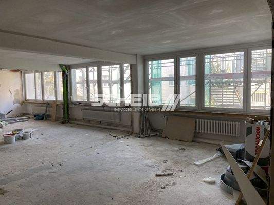 große Fläche im Obergeschoss