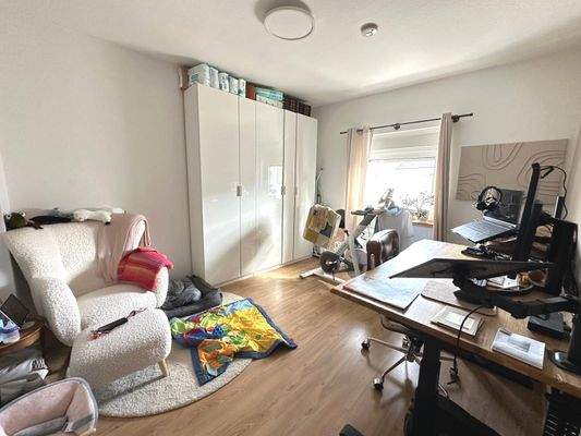 OG Kinder/ Büro Wohnung 2