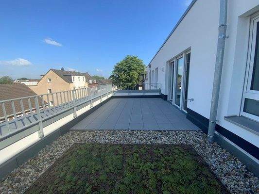 Terrrasse nach vorne raus