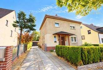 Hausansicht / Straßenseite