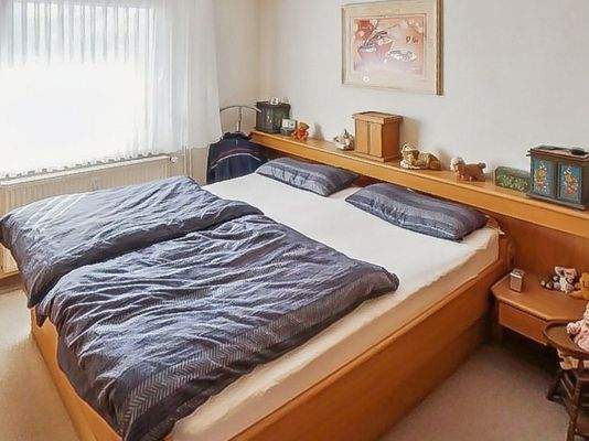 Schlafzimmer EG links