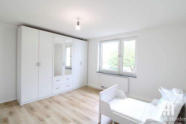 Schlafzimmer 1 OG Vorderhaus