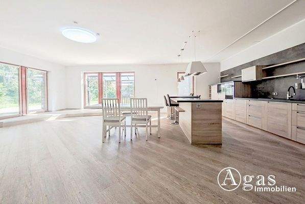 Küche, Wohn- und Essbereich