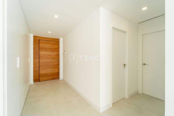 Elegant Villa with Private Pool and Solarium in Benalmádena Málaga