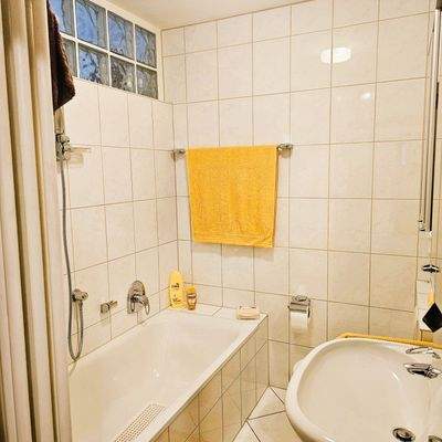 Badezimmer EG Bild 1 