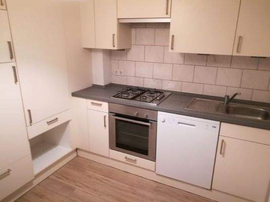 teils komplette Einbauküchen