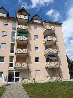 Eckansicht mit Hauseingang