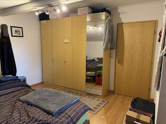 Schlafzimmer (3).JPG