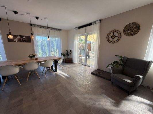 Wohn- und Esszimmer