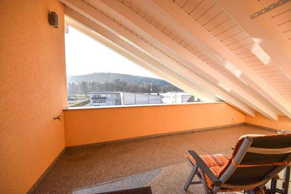 überdachter Balkon OG