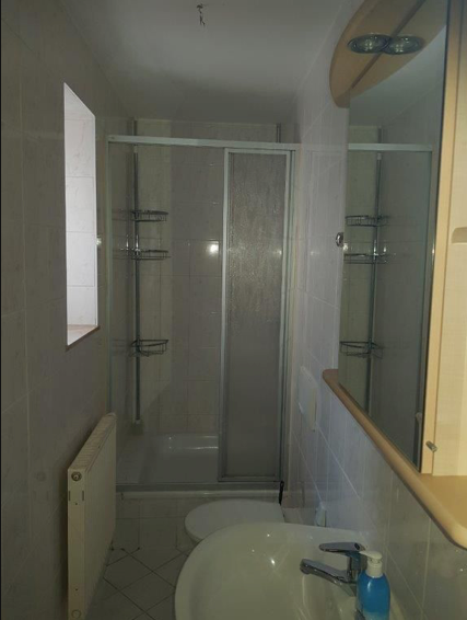 2-Raum-Wohnung mit Einbauküche in Ellefeld, ca. 40 m² – ab 01.05.2026 - Foto 4