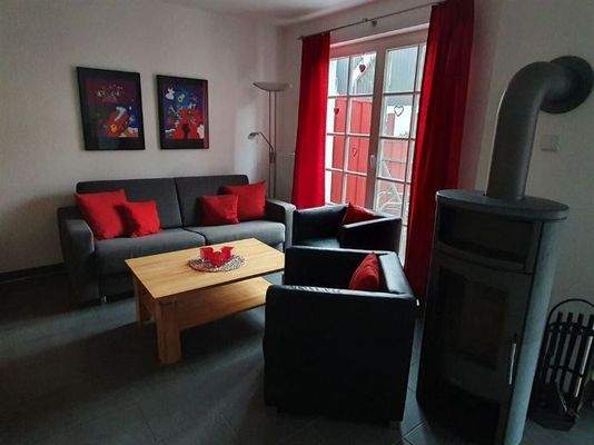 wohnbereich-mit-platz-fuer-4-personen