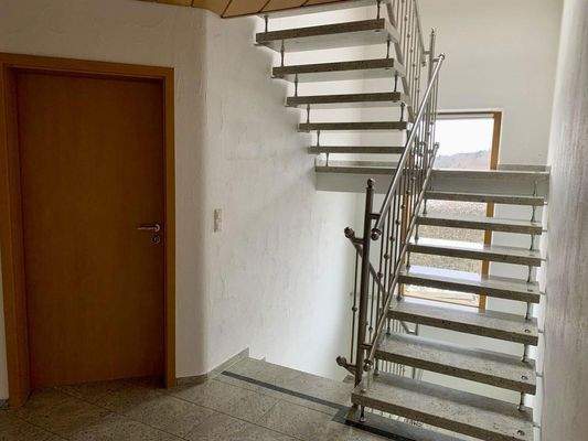 Edles Treppenhaus zum OG 