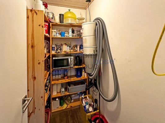 3 OG Speisekammer