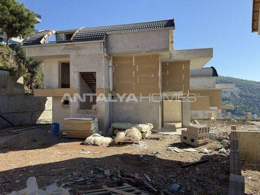 Sea View Houses with Private Pool in Alanya Tepe