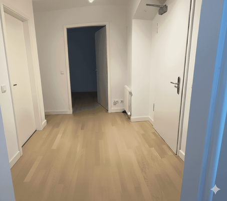 Moderner Flur mit Türen