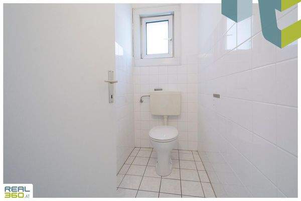 Separates WC (vor Sanierung)