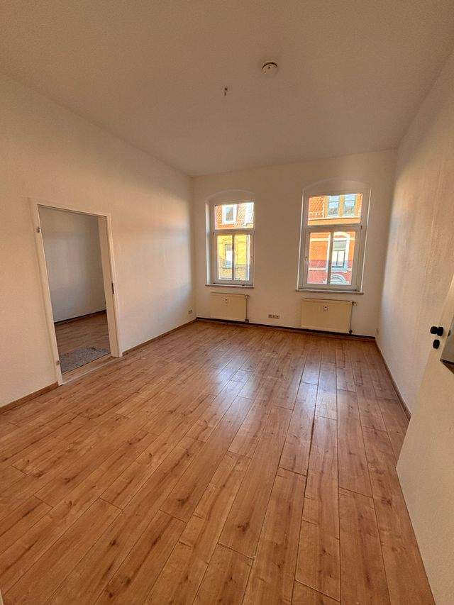Helle 5-Zimmer-Wohnung mit 2 Bädern – WG-geeignet - Photo 1
