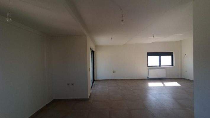 Kreta, Vlites: Apartment im ersten Stock mit Meer- und Bergblick zu verkaufen
