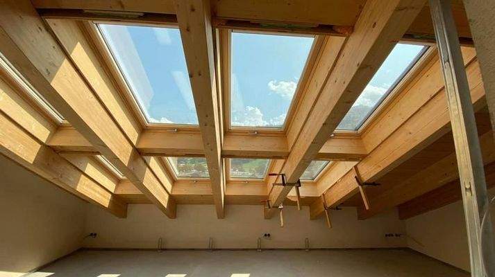 große Dach-Fenster