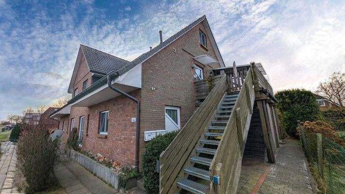 Außenaufgang zu der Wohnung im Obergeschoss