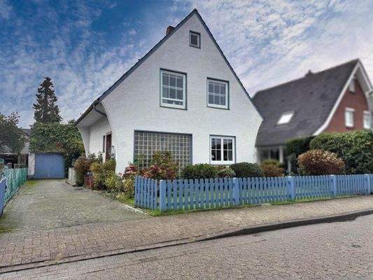 die Vorderansicht des charmanten Hauses