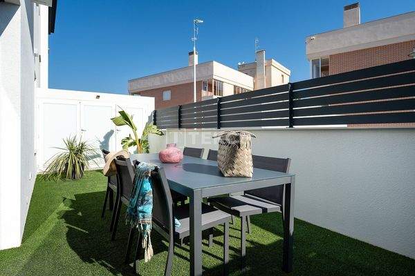 Villas Boasting Chic Design in Gran Alacant Alicante