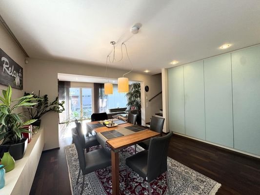 Wohnzimmer / Essbereich