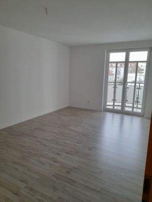 Zimmer 2 mit Zugang Balkon