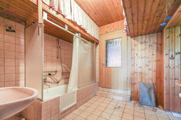 Badezimmer Erdgeschoss