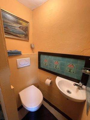 kleines WC im Dachgeschoss 