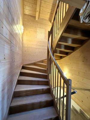 Stiegenaufgang ins OG