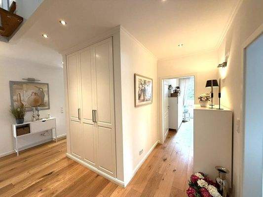 Einbauschrank im Flur (Eingangsbereich)