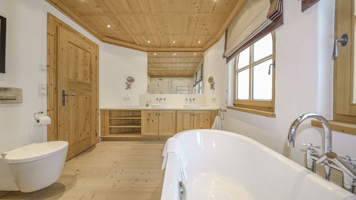 KITZIMMO-Exklusive Haushälfte in Toplage kaufen - Immobilien Jochberg.