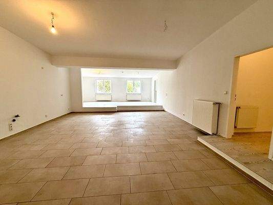 Küchenbereich mit Abstellkammer 