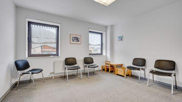 GE 6: Wartezimmer Arztpraxis