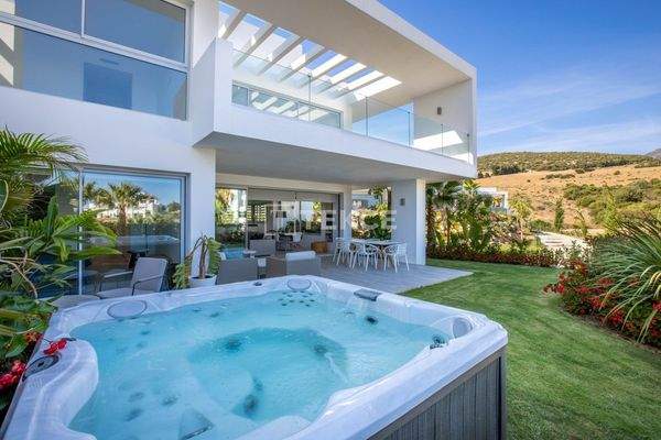 Apartments with Smart Home System and Sea View in Casares