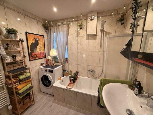 ...mit Waschmaschinenanschluss