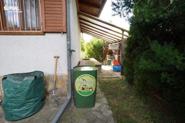 Abstellplatz überdacht 2