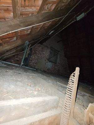 Bild 14 zeigt den Spitzboden