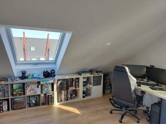 Zimmer DG Büro Ansicht 2