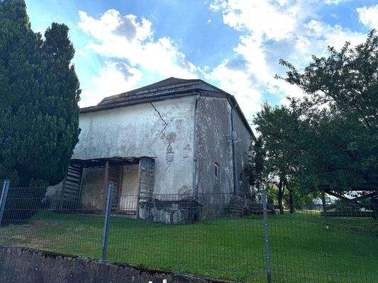 Rissbildung im Scheunenanbau