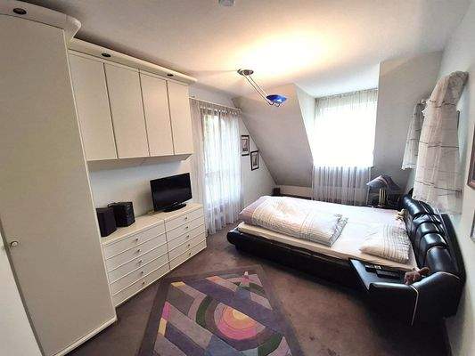 16. Schlafzimmer (2).jpg