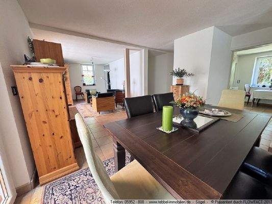 Wohn- und Esszimmer - Bild IV