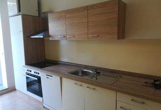 Straßburger EG links Küche.jpg