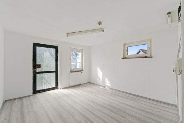 Ausgang zur Feuertreppe, 1.OG