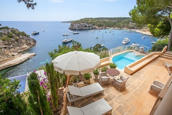 Villa in erster Meereslinie in Sol de Mallorca